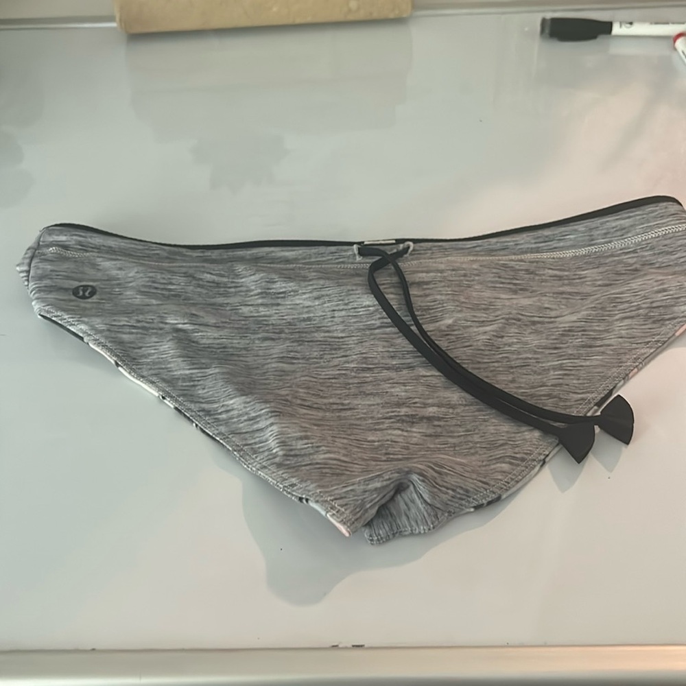 LULU LEMON BIKINI BOTTOM